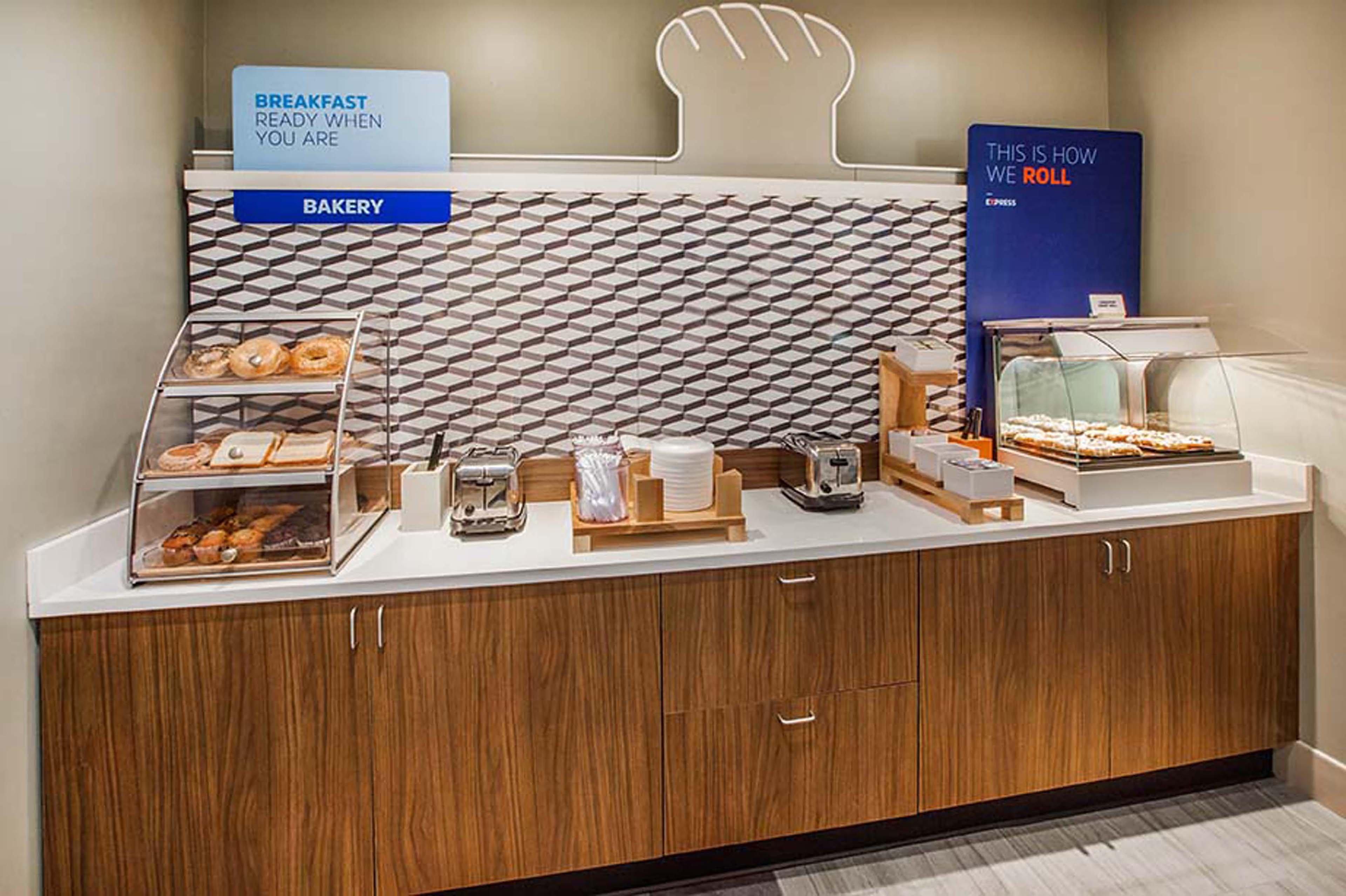 Holiday Inn Express Hotel & Suites Crawfordsville By Ihg Екстер'єр фото