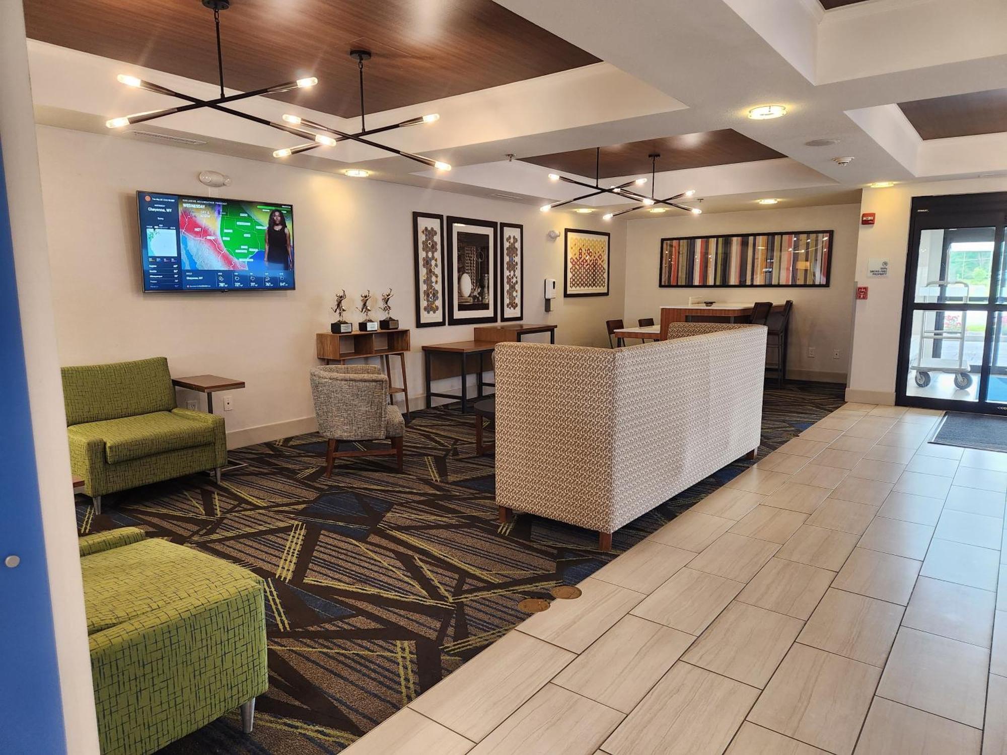Holiday Inn Express Hotel & Suites Crawfordsville By Ihg Екстер'єр фото
