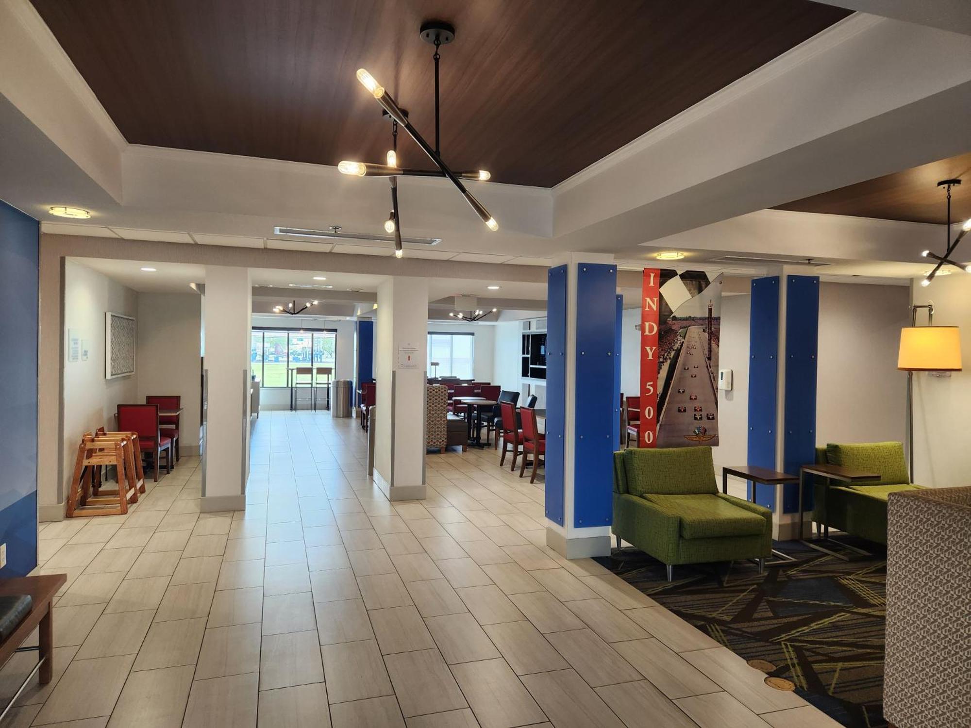 Holiday Inn Express Hotel & Suites Crawfordsville By Ihg Екстер'єр фото